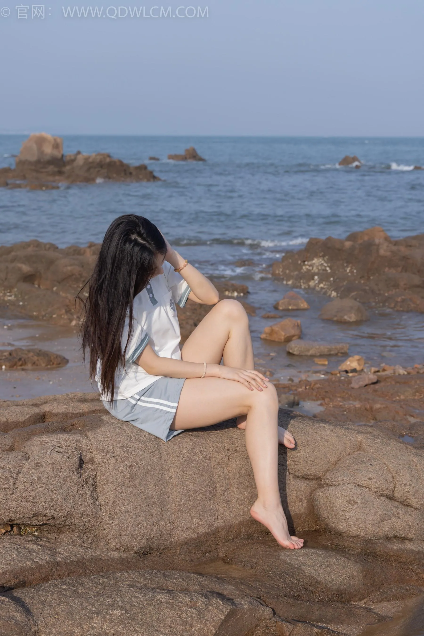 物恋传媒 NO.1567 美兔-海边的风 [151P]插图5